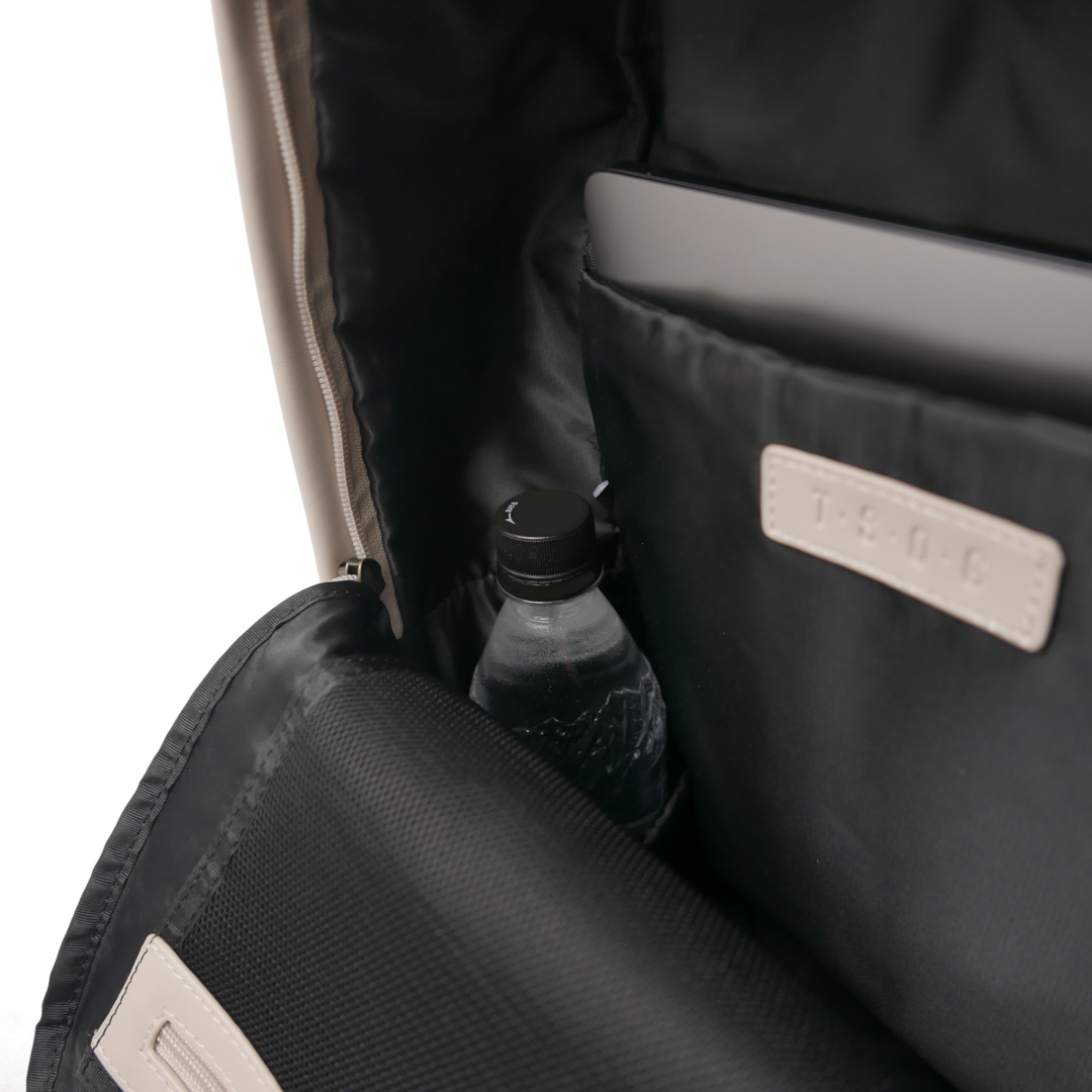 MUKO《ムコ》シティリュック | ブラック アイボリー A4 対応 15インチPC対応 15L 縦43cm 撥水レザー ナイロン 軽量 ユニセックス