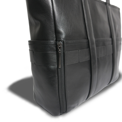 BTY《ビーティーワイ》ブラックシティトート_背面ポケット