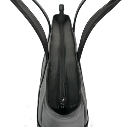 BTY《ビーティーワイ》ブラックシティトート_開口部蓋全体