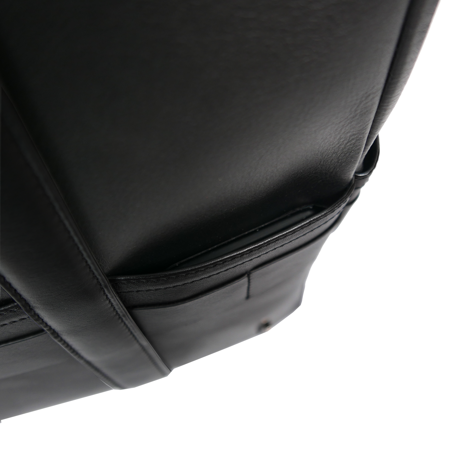 BTY《ビーティーワイ》ブラックシティトート_正面小ポケットスマホ収納