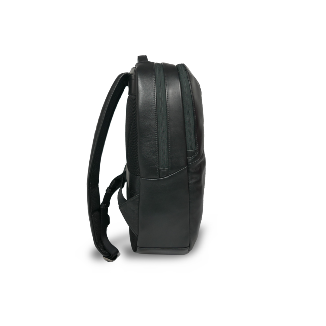 【新製品】STT《エスティーティー》ブラックシティリュック | A4 B4対応 15インチPC対応 12L 縦41cm 防水本革 大容量 ユニセックス