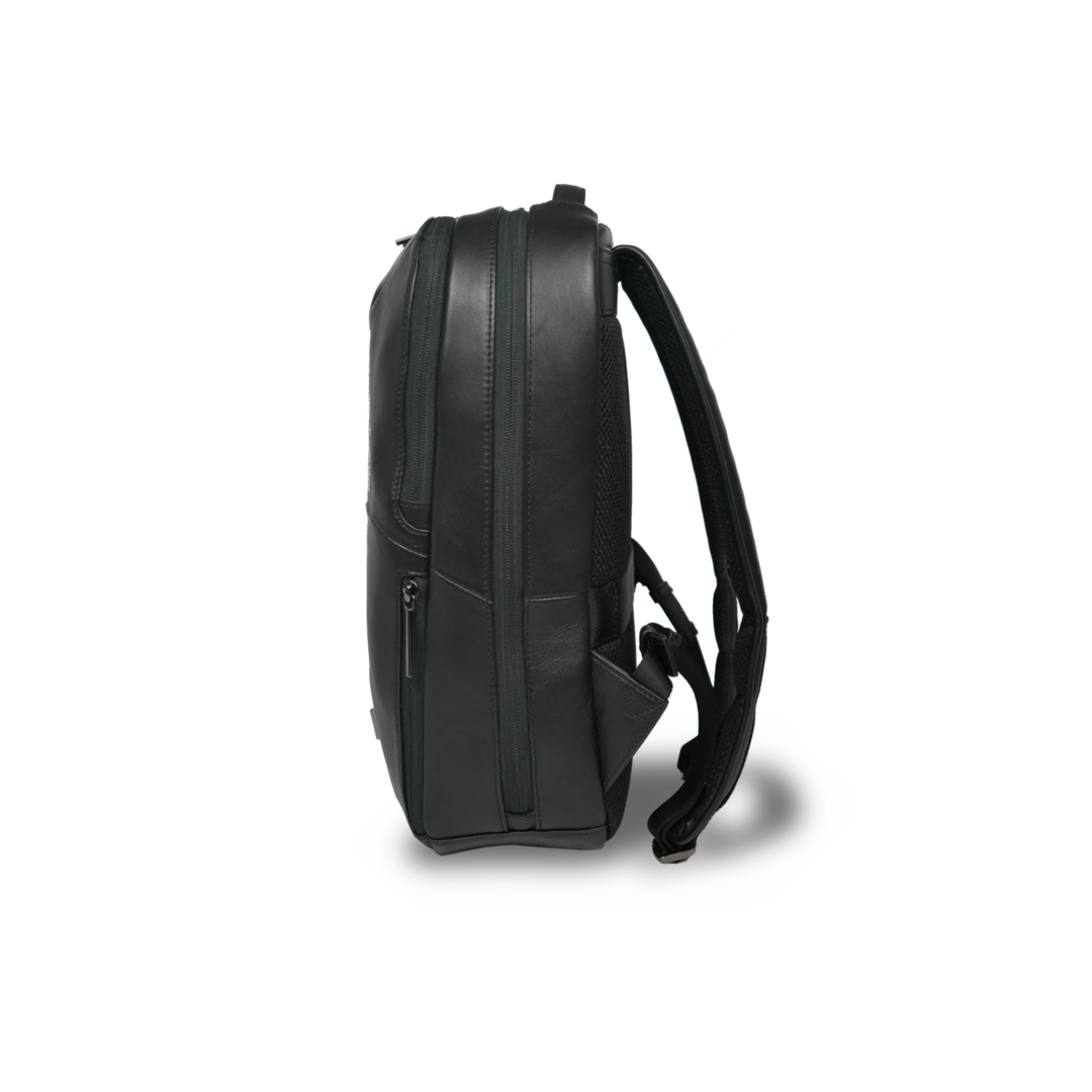 【新製品】STT《エスティーティー》ブラックシティリュック | A4 B4対応 15インチPC対応 12L 縦41cm 防水本革 大容量 ユニセックス