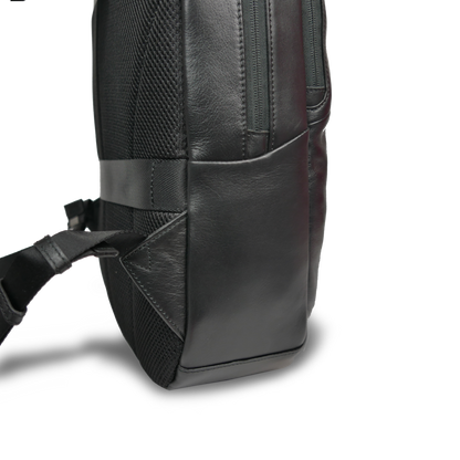 【新製品】STT《エスティーティー》ブラックシティリュック | A4 B4対応 15インチPC対応 12L 縦41cm 防水本革 大容量 ユニセックス