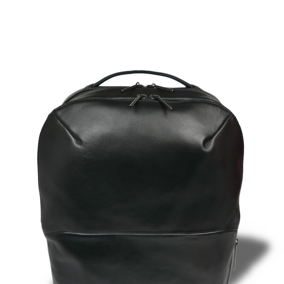 【新製品】STT《エスティーティー》ブラックシティリュック | A4 B4対応 15インチPC対応 12L 縦41cm 防水本革 大容量 ユニセックス