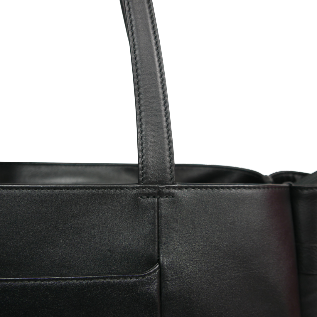 【新製品】STT《エスティーティー》ブラックシティトート | A4対応 15インチPC対応 14L 横36cm 防水本革 大容量 ユニセックス