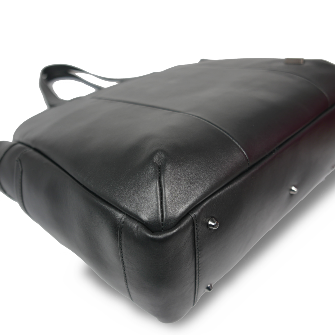 【新製品】STT《エスティーティー》ブラックシティトート | A4対応 15インチPC対応 14L 横36cm 防水本革 大容量 ユニセックス