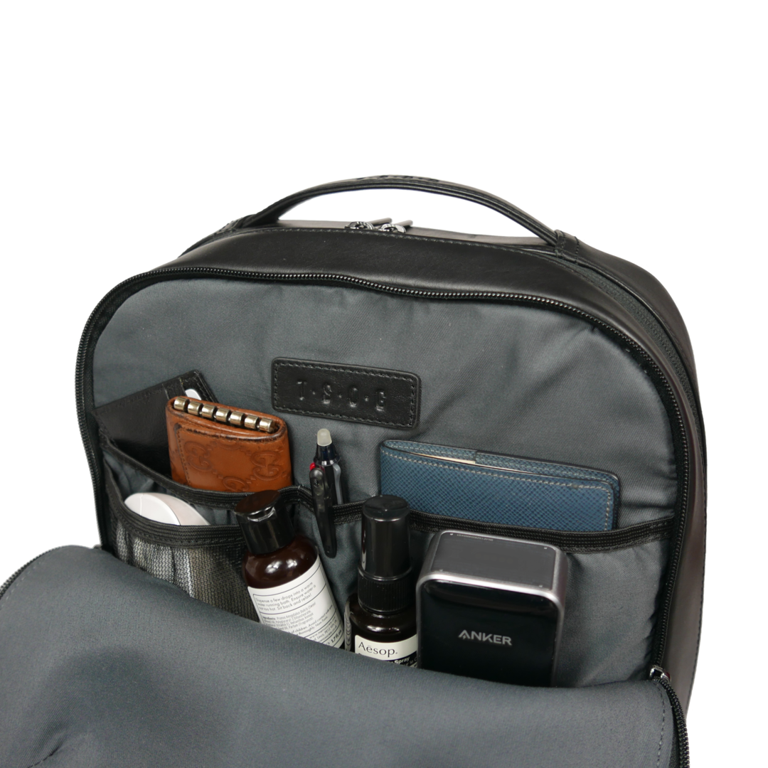 【新製品】STT《エスティーティー》ブラックシティリュック | A4 B4対応 15インチPC対応 12L 縦41cm 防水本革 大容量 ユニセックス