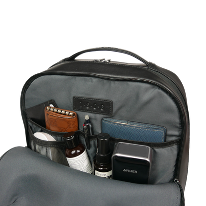 【新製品】STT《エスティーティー》ブラックシティリュック | A4 B4対応 15インチPC対応 12L 縦41cm 防水本革 大容量 ユニセックス