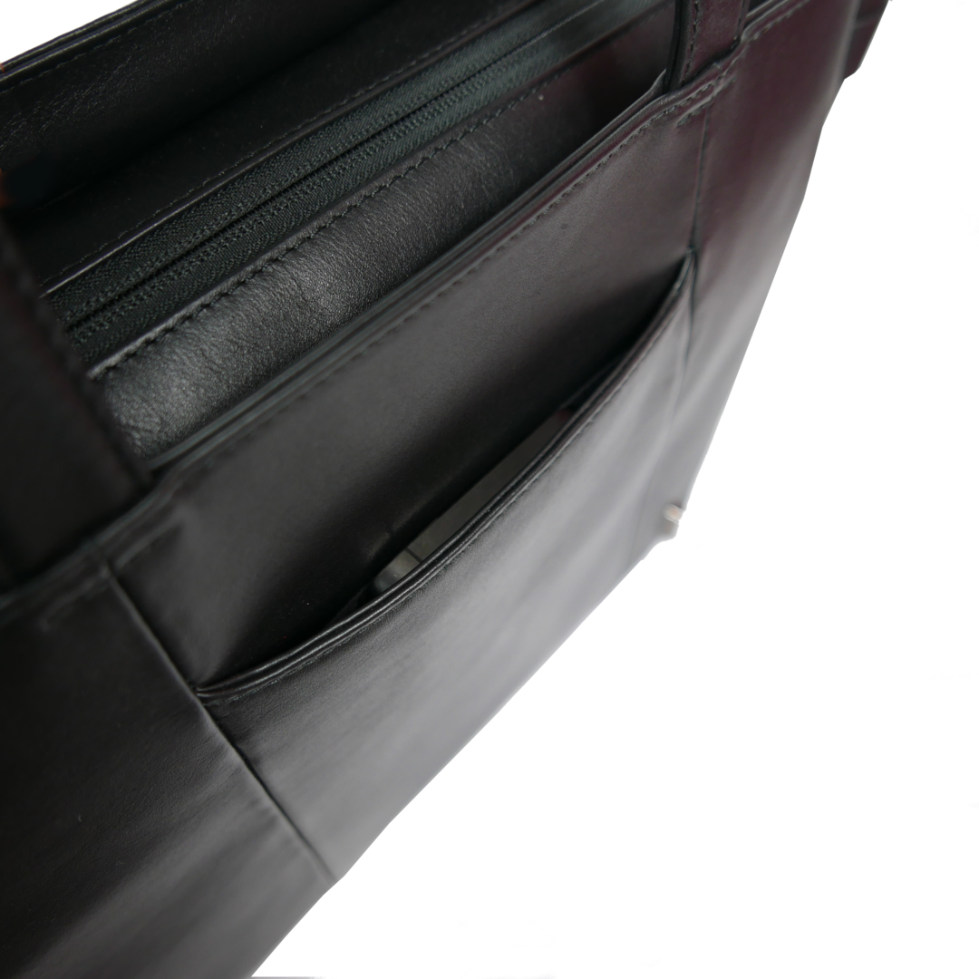 【新製品】STT《エスティーティー》ブラックシティトート | A4対応 15インチPC対応 14L 横36cm 防水本革 大容量 ユニセックス