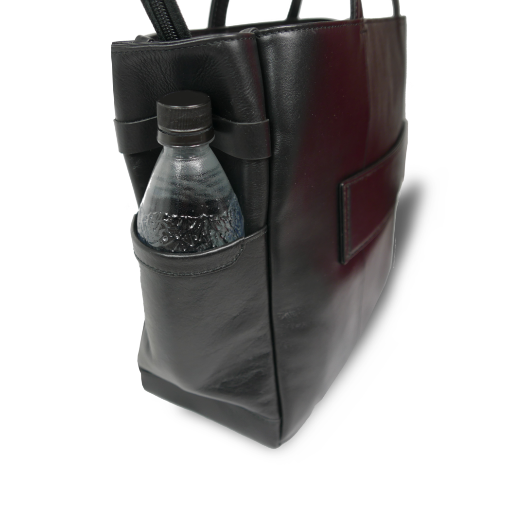 【新製品】STT《エスティーティー》ブラックシティトート | A4対応 15インチPC対応 14L 横36cm 防水本革 大容量 ユニセックス