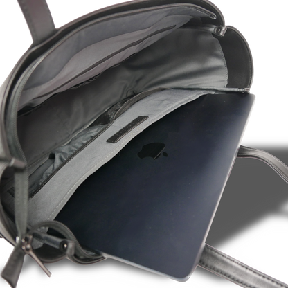 【新製品】STT《エスティーティー》ブラックシティトート | A4対応 15インチPC対応 14L 横36cm 防水本革 大容量 ユニセックス