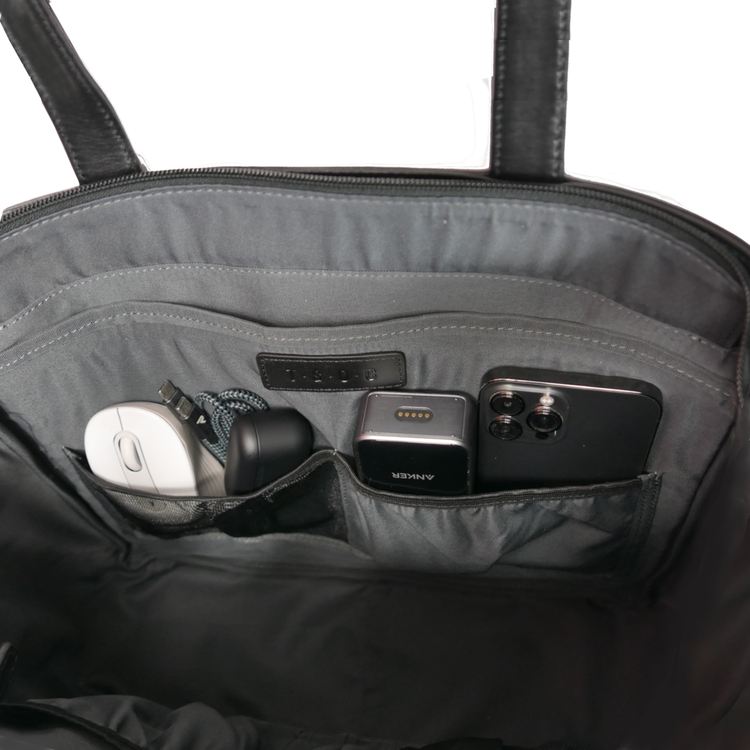 【新製品】STT《エスティーティー》ブラックシティトート | A4対応 15インチPC対応 14L 横36cm 防水本革 大容量 ユニセックス