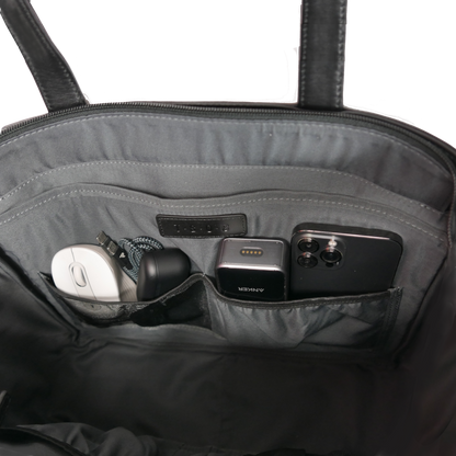 【新製品】STT《エスティーティー》ブラックシティトート | A4対応 15インチPC対応 14L 横36cm 防水本革 大容量 ユニセックス