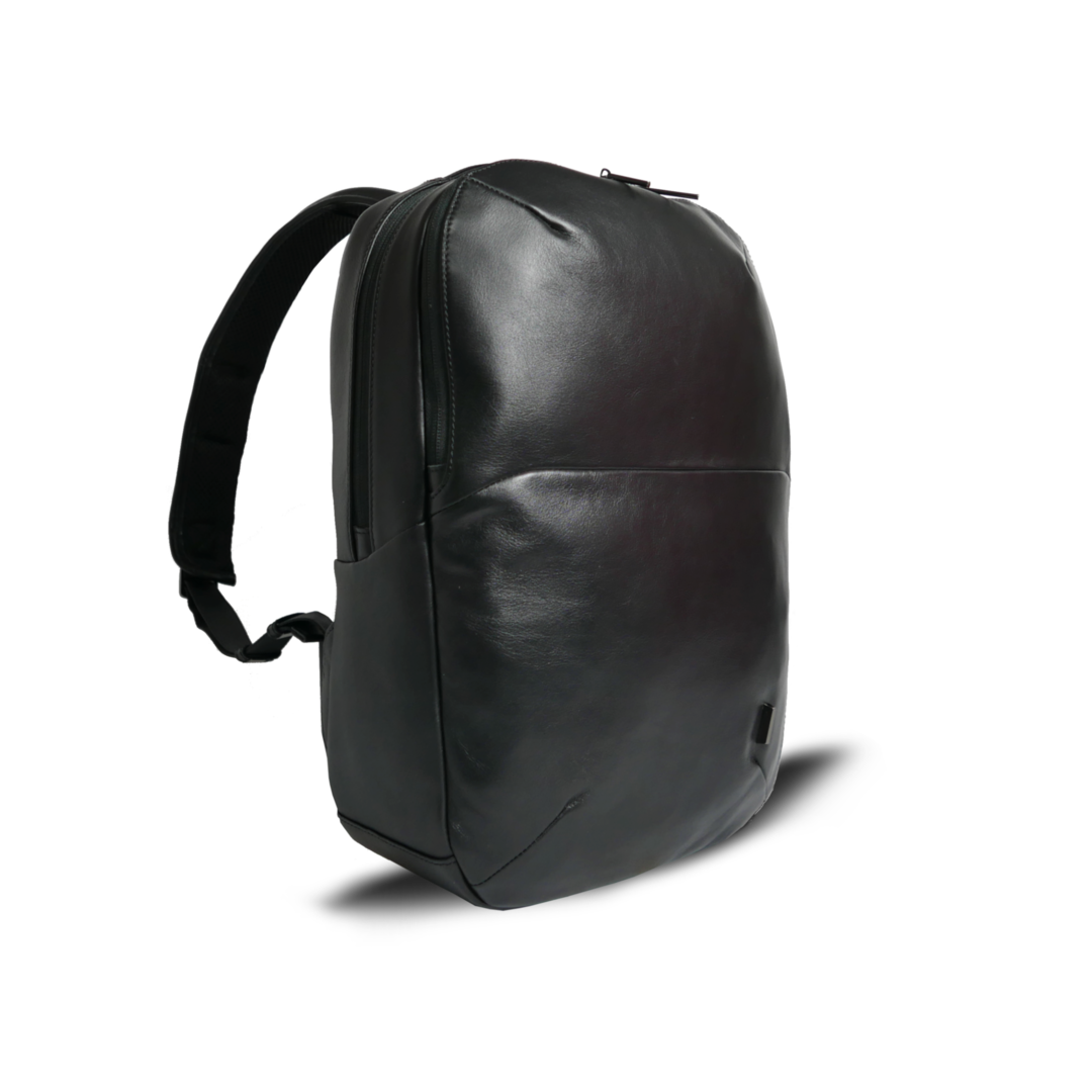 【新製品】STT《エスティーティー》ブラックシティリュック | A4 B4対応 15インチPC対応 12L 縦41cm 防水本革 大容量 ユニセックス