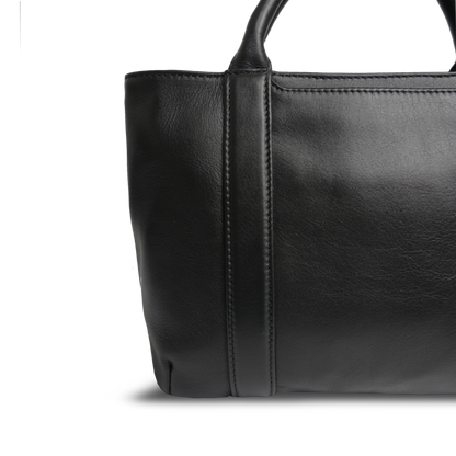 【新製品】BEO《ビーオー》ブラックシティミニトート＆ショルダー(2WAY仕様) ミニボストンバッグ| 横31cm 防水本革 コンパクト 大容量 ユニセックス