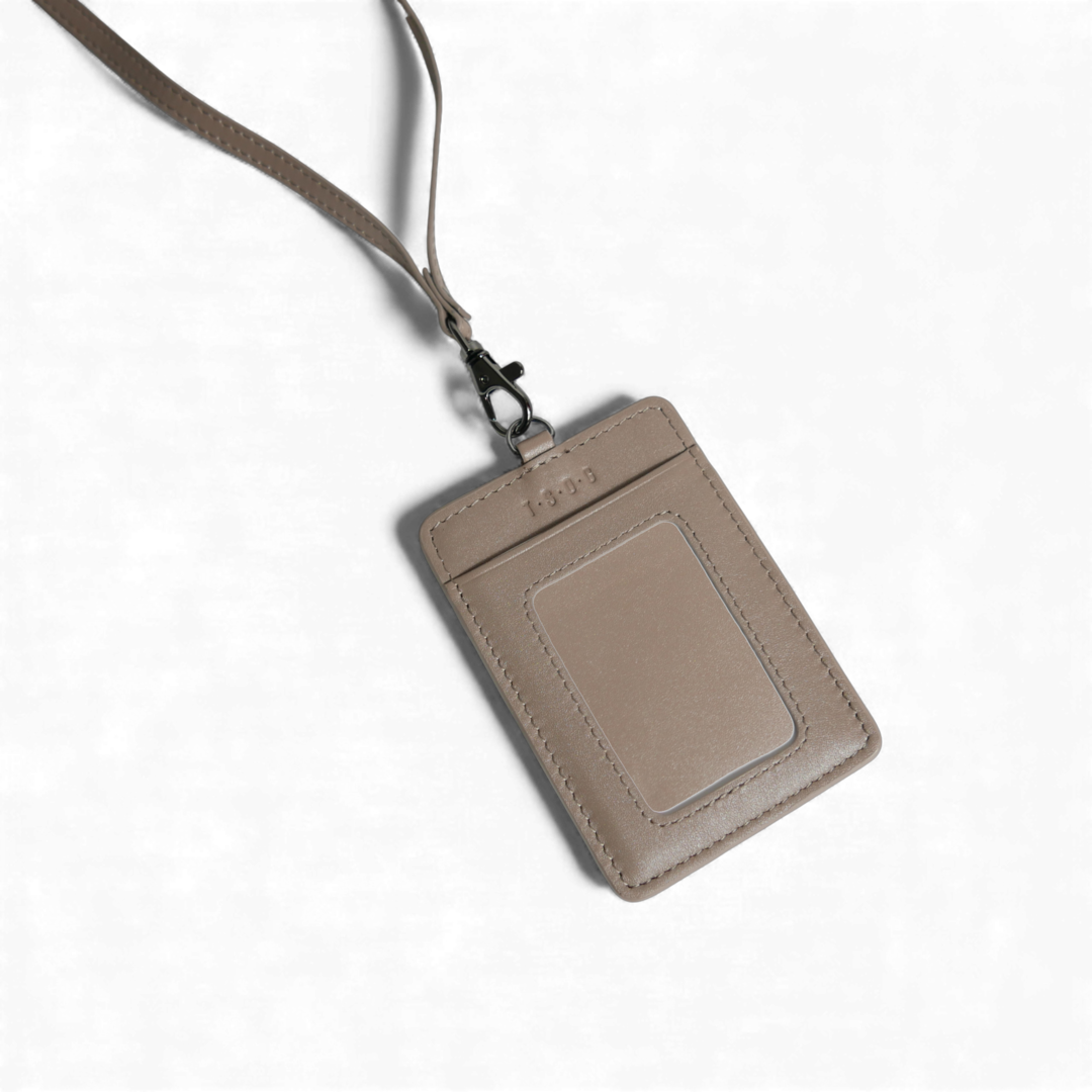 【新製品】シティIDカードケース＆パスケース(2WAY仕様) | 防水本革 ブラック グレージュ ユニセックス ネームホルダー ICカード 定期入れ スイカ 両面 カード収納 3枚収納