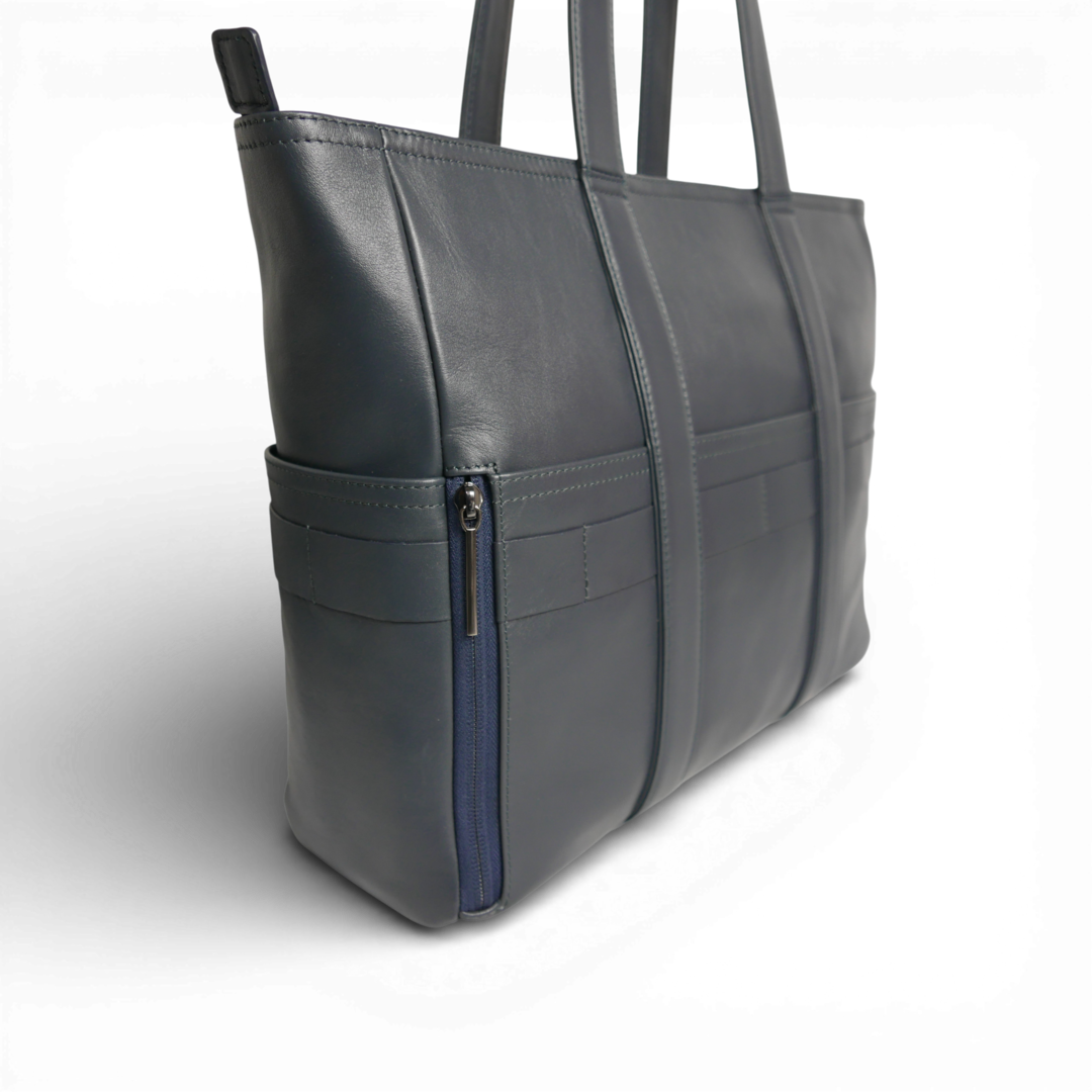 BTY《ビーティーワイ》シティトート | ブラック ネイビー A4 B4対応 15.6インチPC対応 15L 横38.5cm 防水本革 横型 大容量 ユニセックス