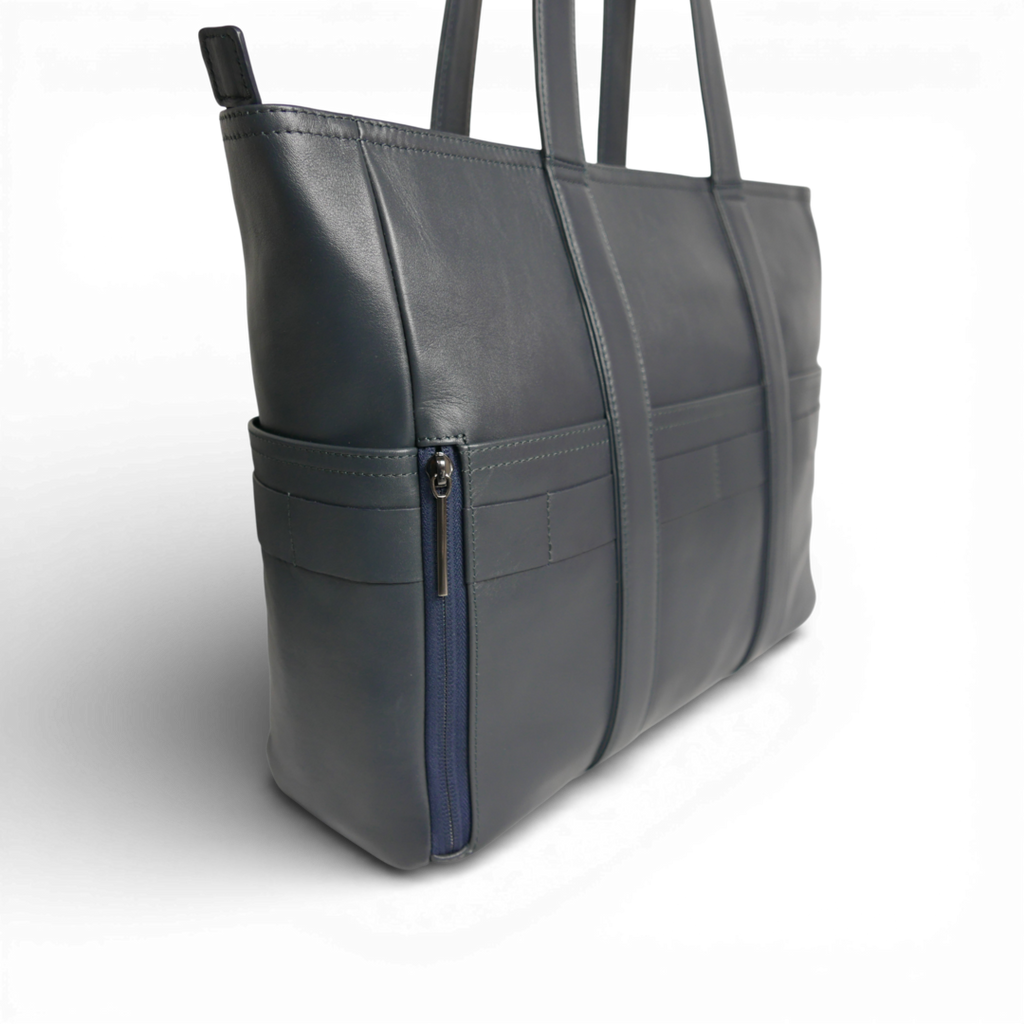 BTY《ビーティーワイ》シティトート | ブラック ネイビー A4 B4対応 15.6インチPC対応 15L 横38.5cm 防水本革 横型 大容量 ユニセックス