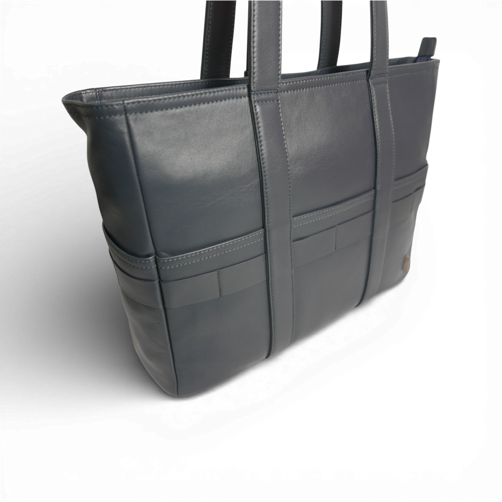 BTY《ビーティーワイ》シティトート | ブラック ネイビー A4 B4対応 15.6インチPC対応 15L 横38.5cm 防水本革 横型 大容量 ユニセックス