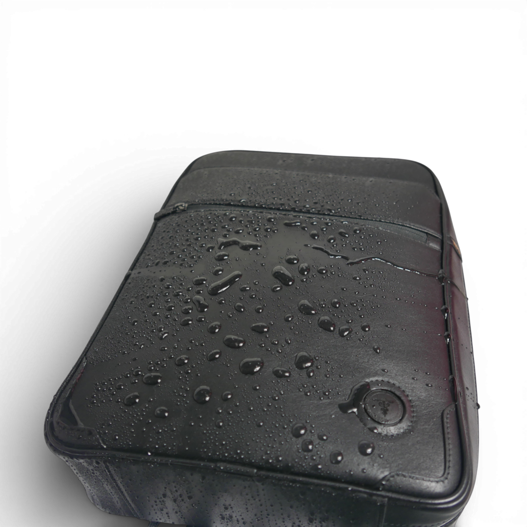 【コラボレーション】PSYCHO-PASS サイコパス×T・S・O・Gコラボ防水本革シティリュック | アニメ A4対応 14インチPC対応 10L 縦38cm 防水本革 大容量 ユニセックス