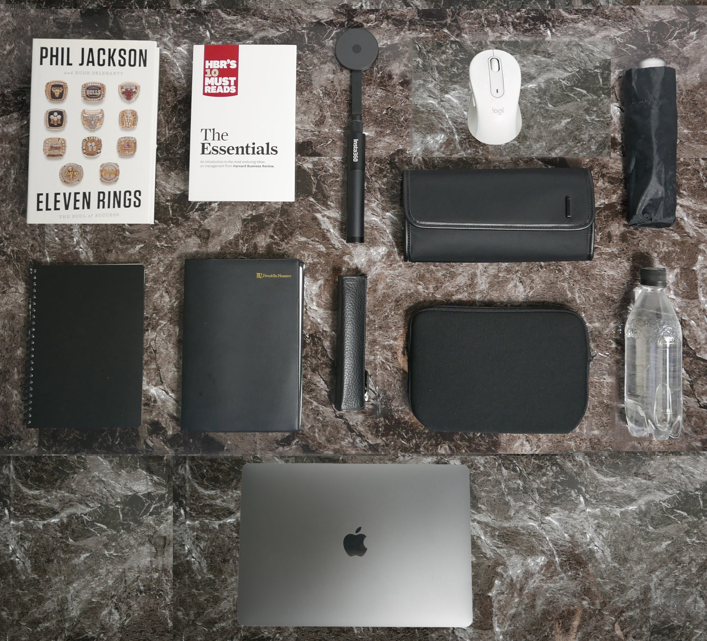 MUKO《ムコ》ブラックシティリュック_収納例一覧