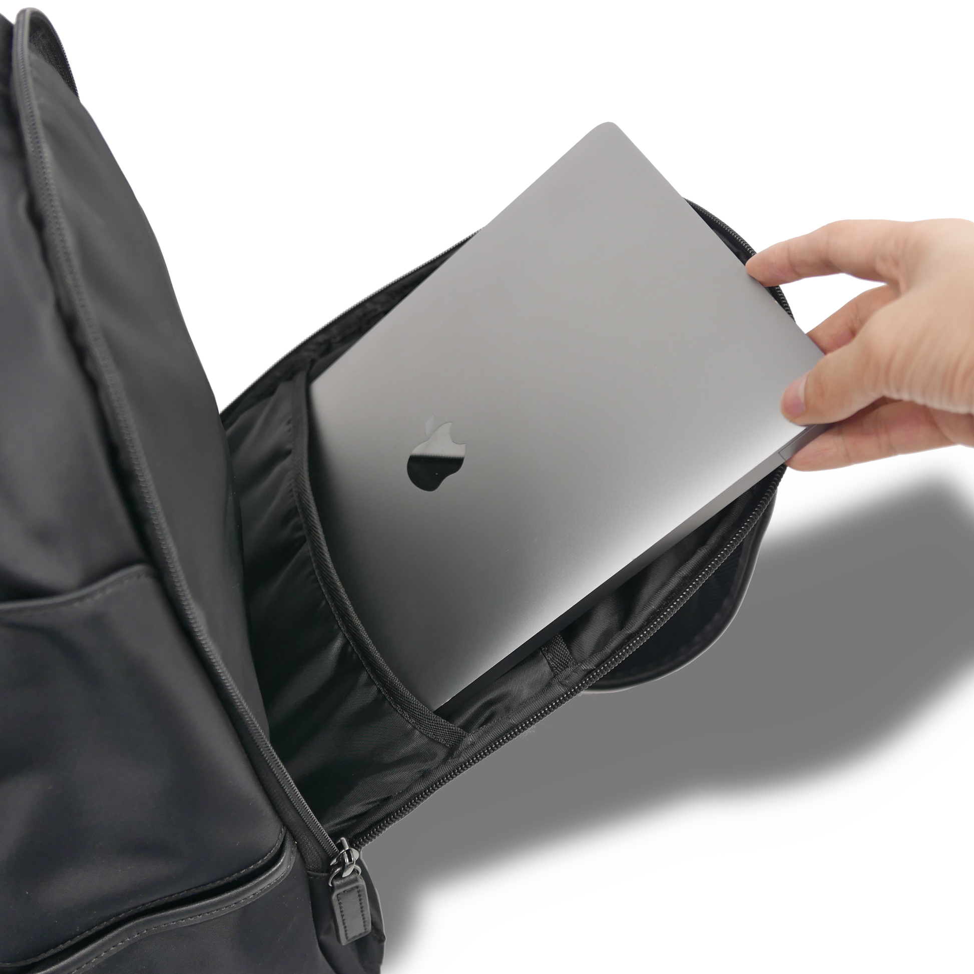 TAN《タン》ブラックシティリュック_PCポケット