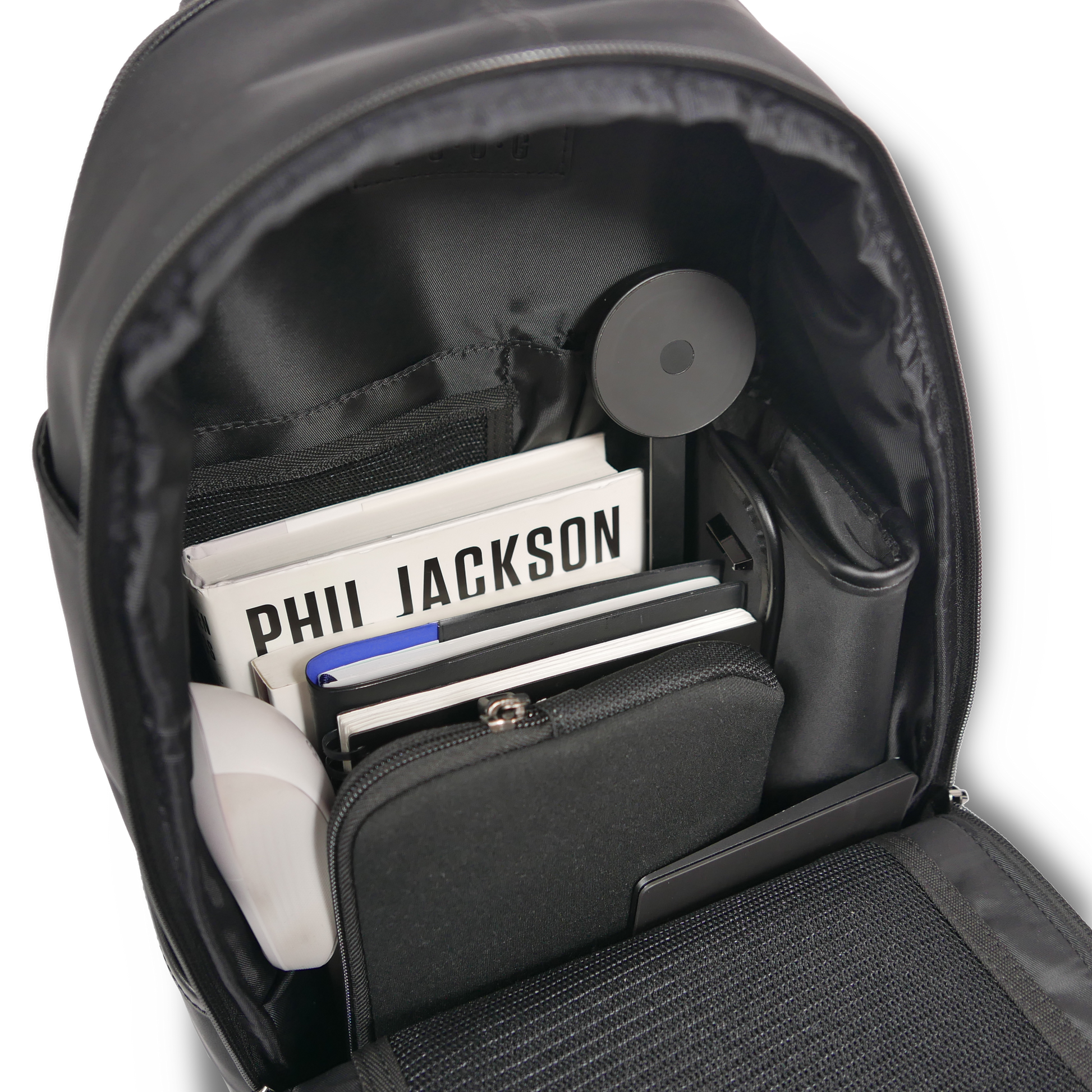 TAN《タン》ブラックシティリュック_収納例