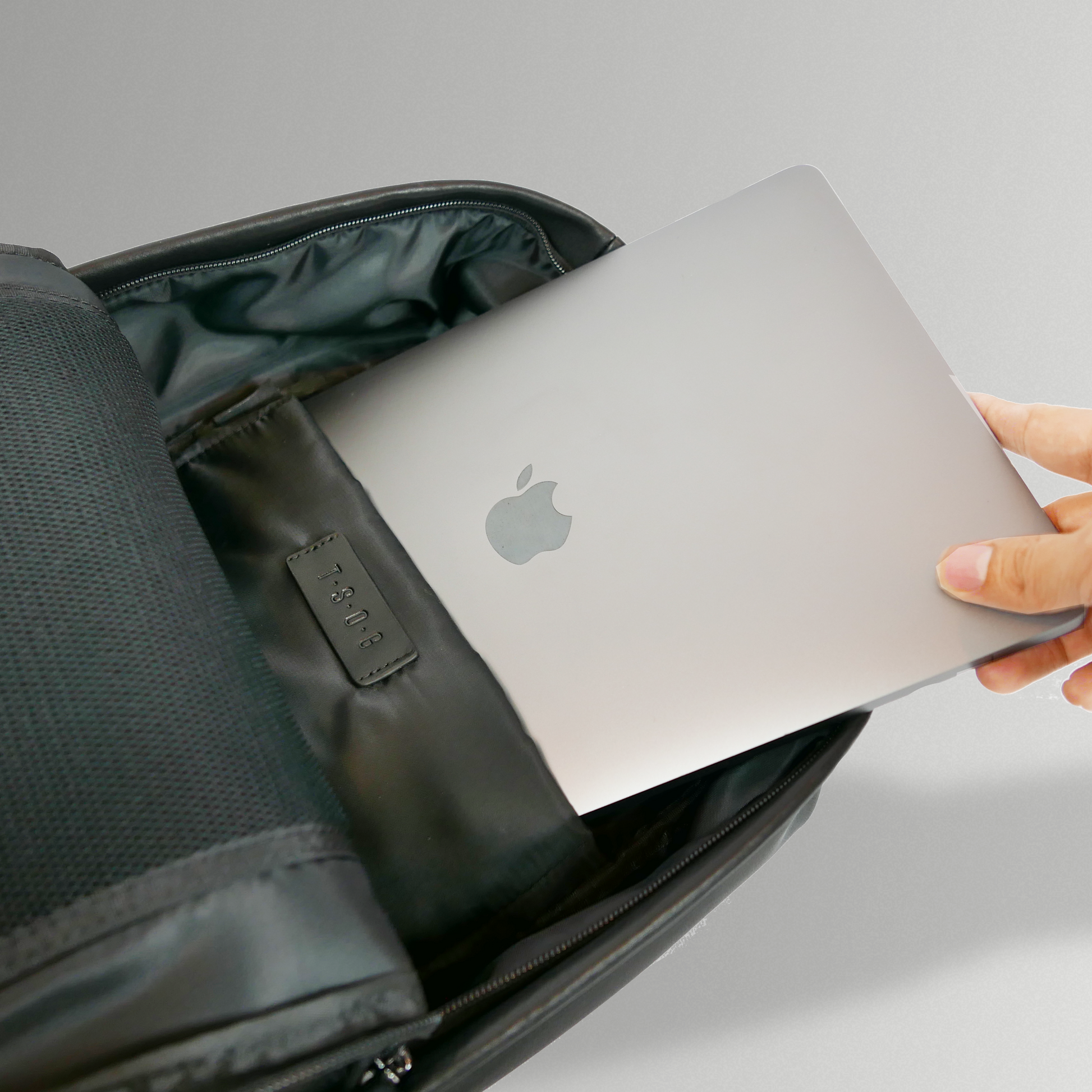 MUKO《ムコ》ブラックシティリュック_PCポケット