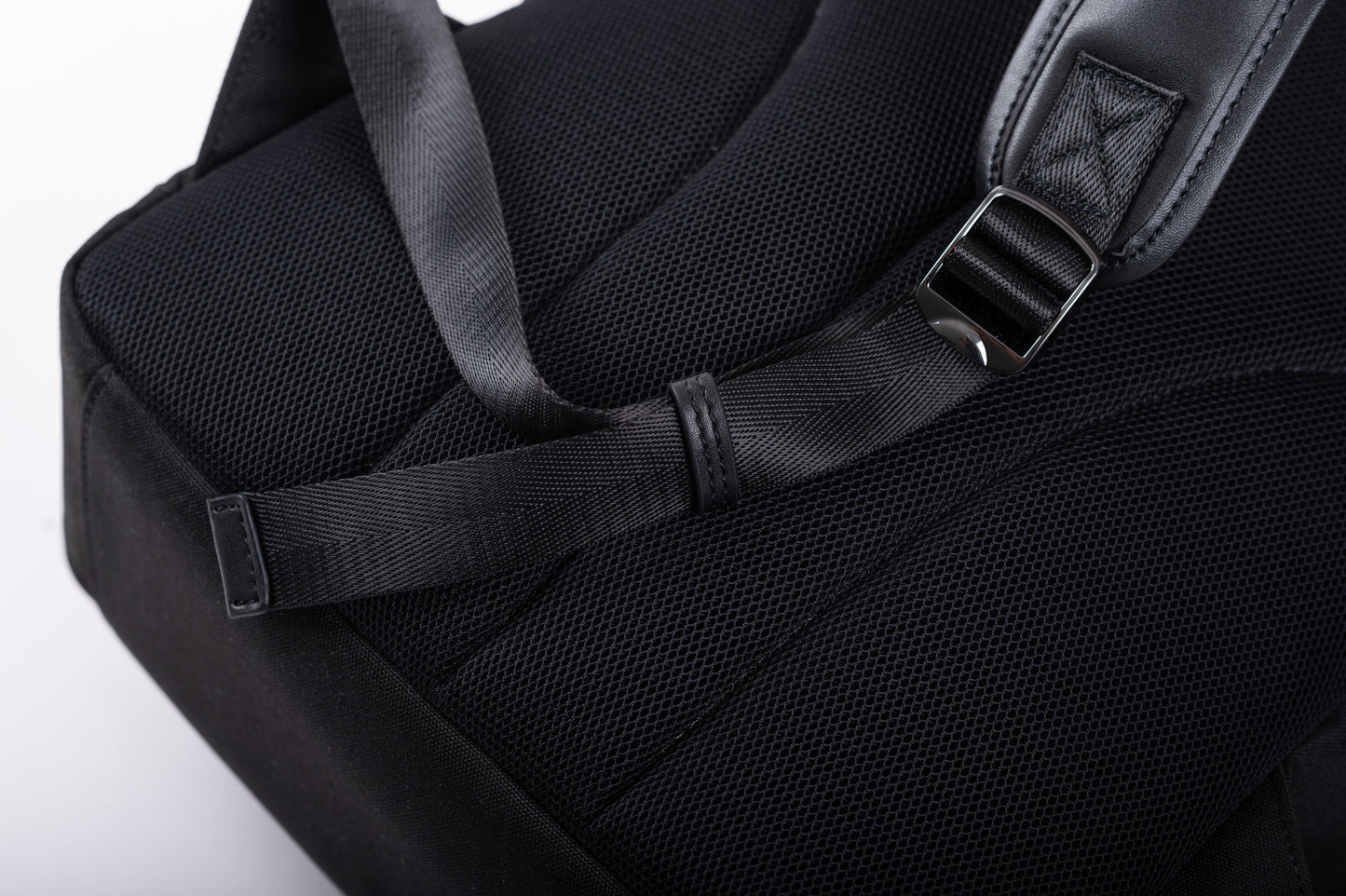 MUKO《ムコ》ブラックシティリュック_ショルダーストラップ