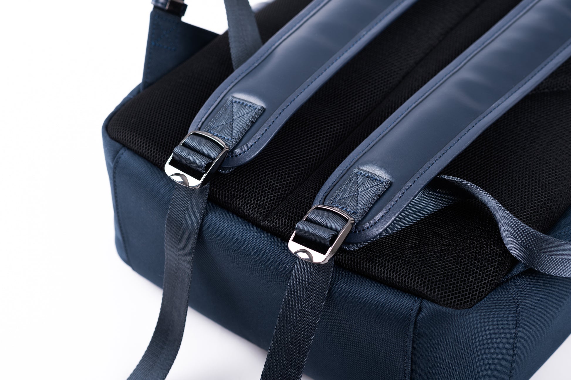 MUKO《ムコ》アイボリーシティリュック_底面