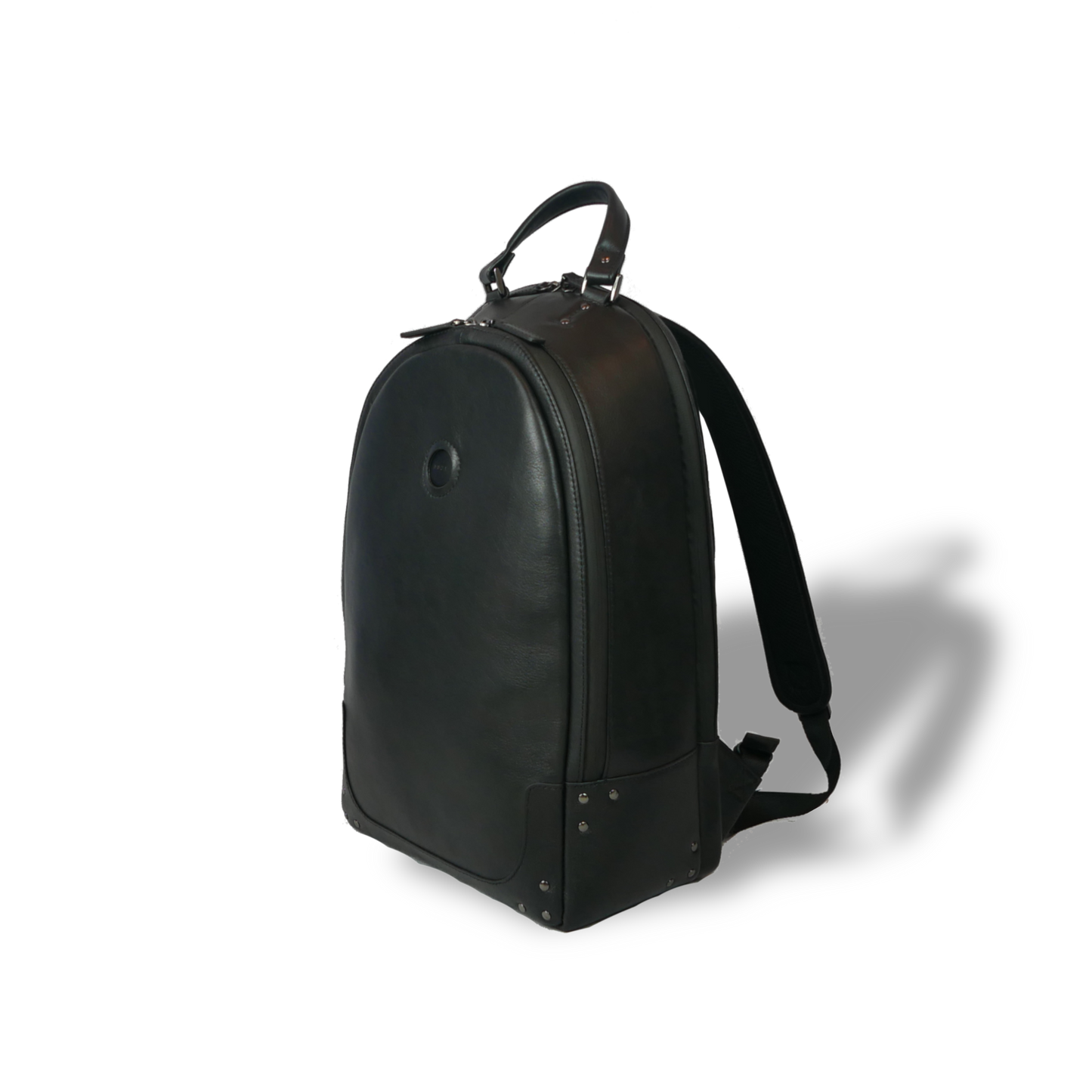 AM《エーエム》デイリーリュック | A4対応 14インチPC対応 17L 縦43cm 防水本革 多機能 Airtag ユニセックス