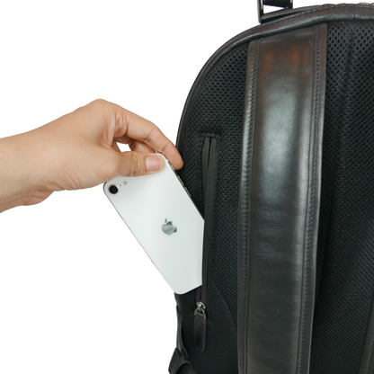 AM《エーエム》デイリーリュック | A4対応 14インチPC対応 17L 縦43cm 防水本革 多機能 Airtag ユニセックス