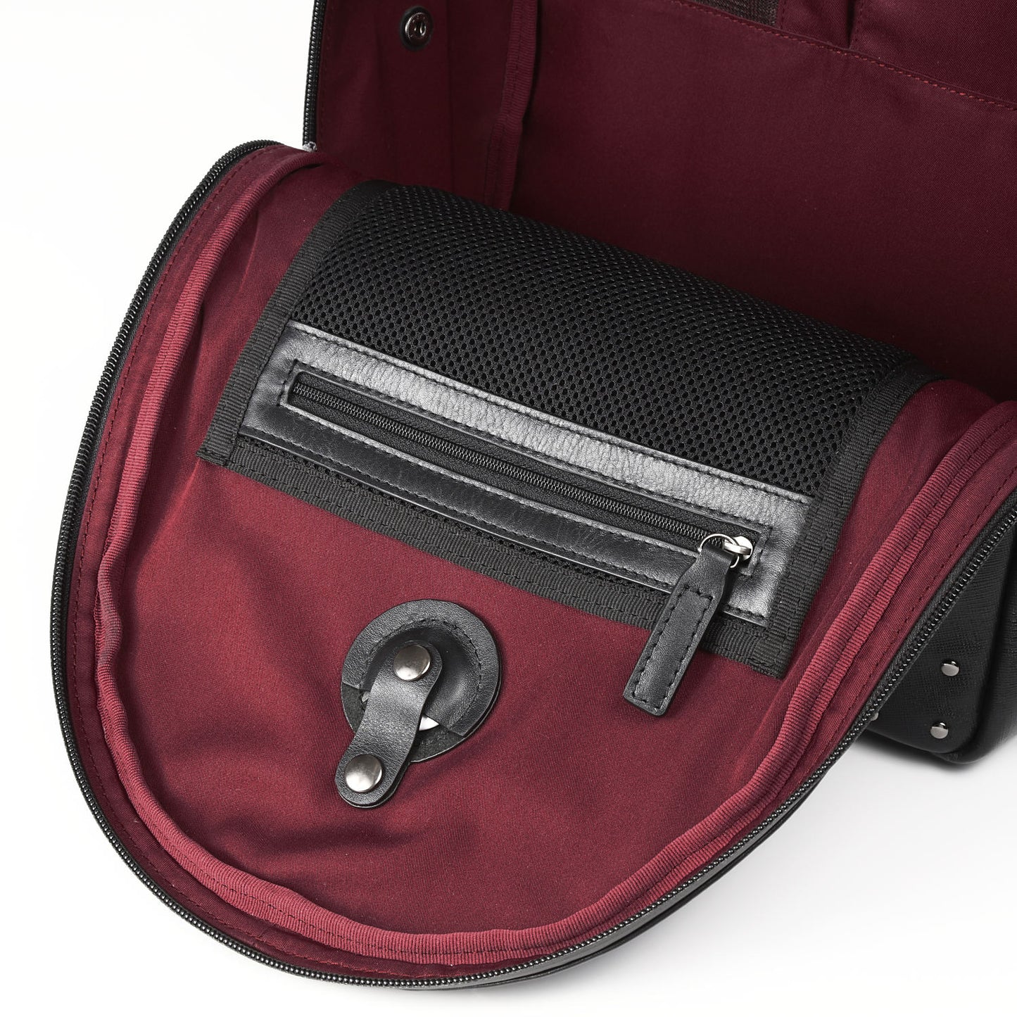 AM《エーエム》デイリーリュック | A4対応 14インチPC対応 17L 縦43cm 防水本革 多機能 Airtag ユニセックス